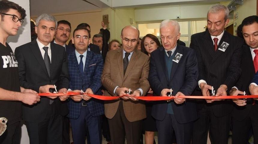 Iraklı İş Adamının Yaptırdığı Z-k&uuml;t&uuml;phane A&ccedil;ıldı