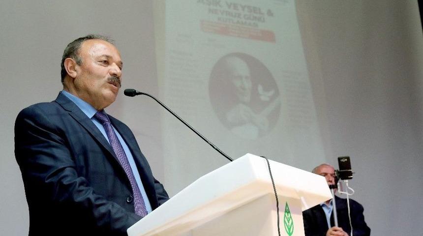 Dostları Aşık Veysel&rsquo;i Andı