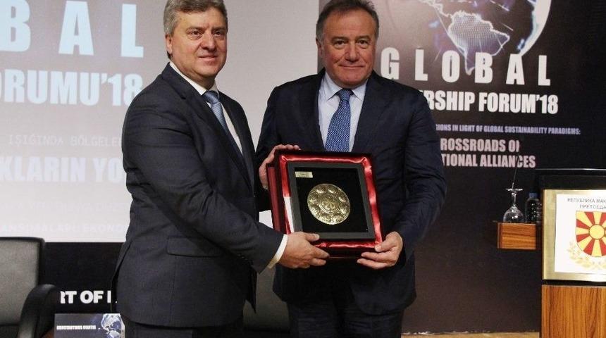 Makedonya Cumhurbaşkanı Ivanov: &ldquo;g&uuml;venlik Uğruna &Ouml;zg&uuml;rl&uuml;ğ&uuml;m&uuml;z&uuml; Feda Ediyoruz&rdquo;