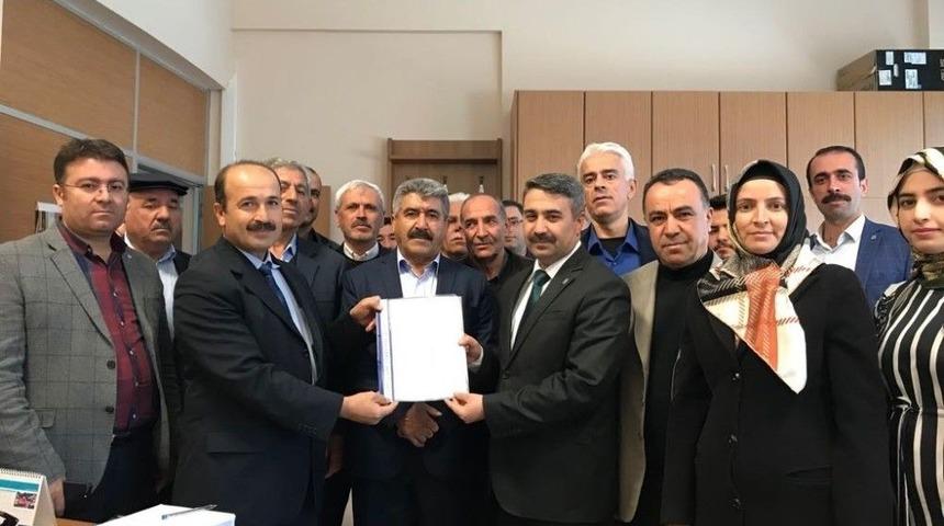 Başkan Alkayış Mazbatasını Aldı