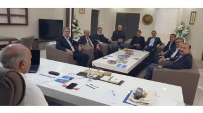 Konuk: "karaman, D&uuml;nya Şehri Olma Yolunda B&uuml;y&uuml;k Mesafeler Kat Etti"