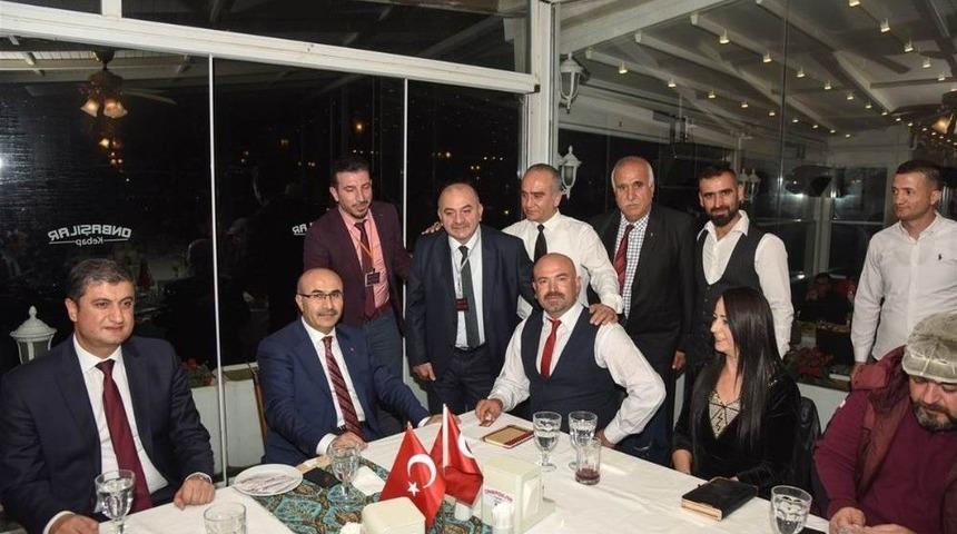 Vali Demirtaş, Dizi Ve Sinema Filmi Ekipleriyle Bir Araya Geldi