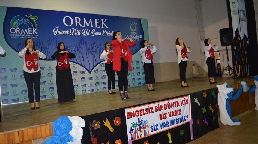 Ordu&rsquo;da İşitme Engellilere İşaret Dilli Konser