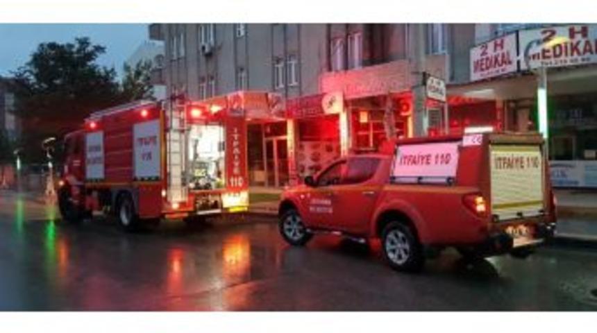 Lokantanın Bacasında Yangın &Ccedil;ıktı