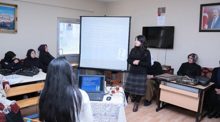 Annelere &Ccedil;ocuk Ruh Sağlığı Eğitimi