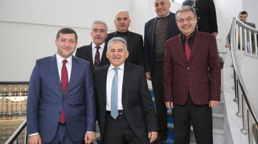 Mhp İl Başkanı Ersoy, Melikgazi Belediye Başkanı B&uuml;y&uuml;kkılı&ccedil;&rsquo;ı Ziyaret Etti