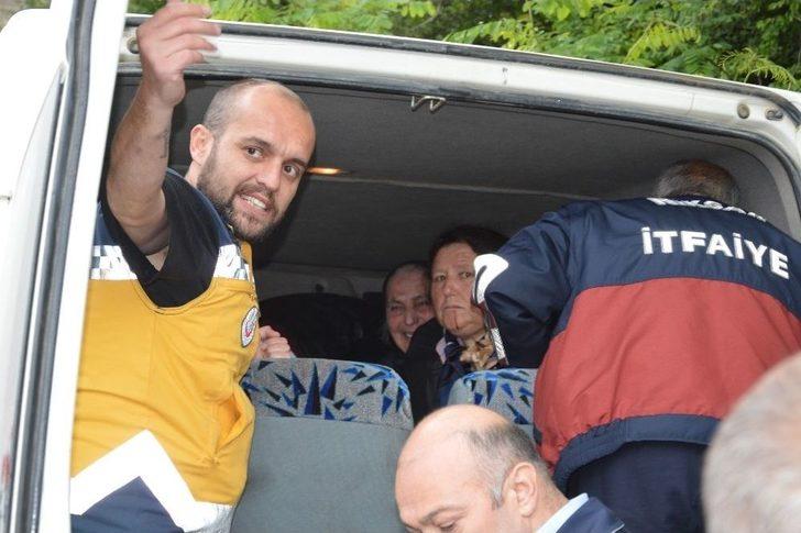 Nişana Giderken Kaza Yaptılar: 11 Yaralı G4