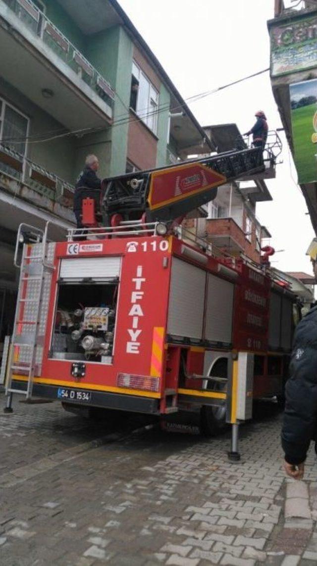 Baca Yangını Çevredeki Binalara Sıçramadan Söndürüldü