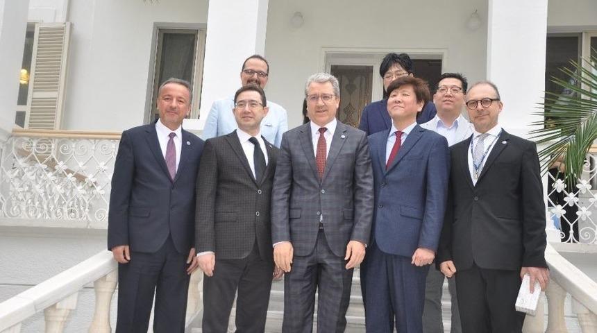 Ege &Uuml;niversitesi Ve Yonsei &Uuml;niversitesi Arasında Protokol