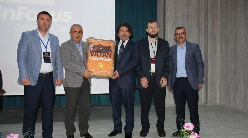 G&ouml;n&uuml;ll&uuml; &Ouml;ğretmenler Hakkari&rsquo;de Eğitim Verdi