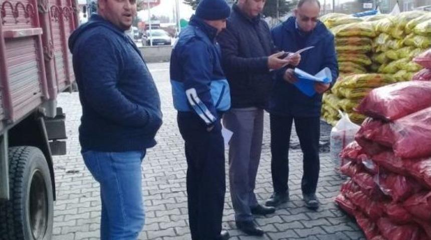 Şuhut&rsquo;ta K&ouml;m&uuml;r Satıcıları Denetlendi