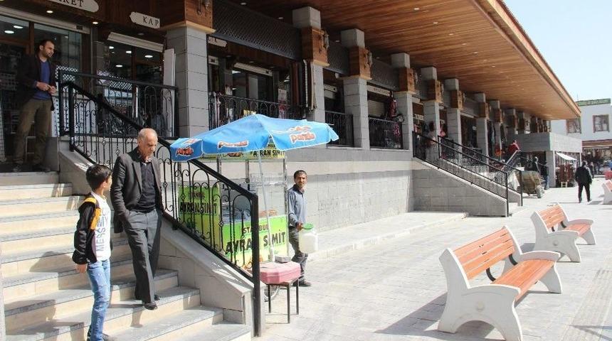 Sur Yenilenen Y&uuml;z&uuml;yle İlgi Odağı Haline Geldi