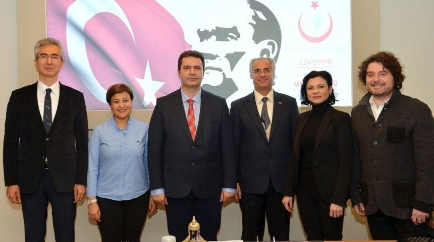 Do&ccedil;. Dr. Bilge&rsquo;den Ağız Ve Diş Sağlığı Haftası Ve Diş Hekimleri G&uuml;n&uuml; Mesajı