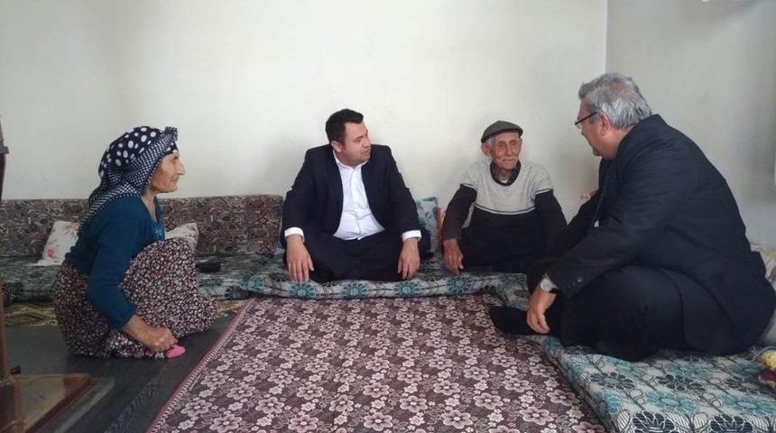 Kaymakam Avcı Şehit Ailesini Ziyaret Etti