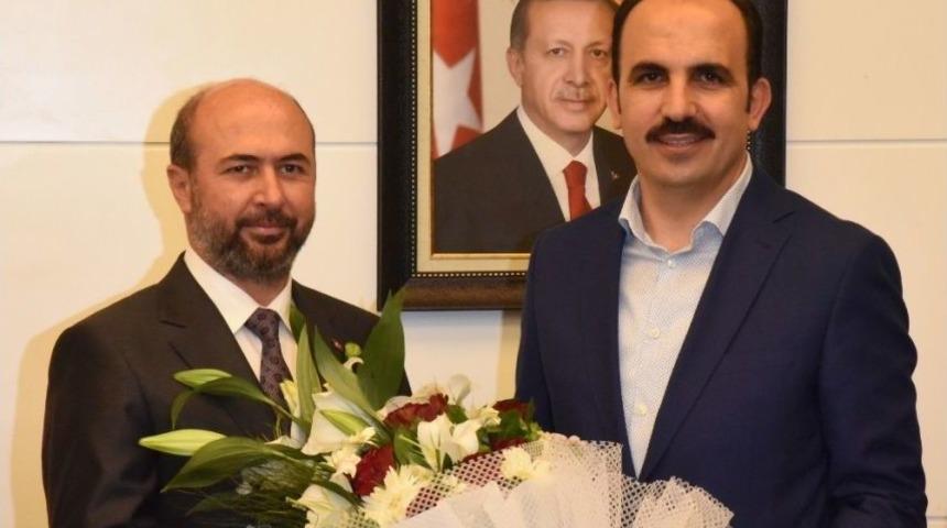 Sel&ccedil;uklu Belediye Başkanı Ahmet Pekyatırmacı G&ouml;revi Devraldı