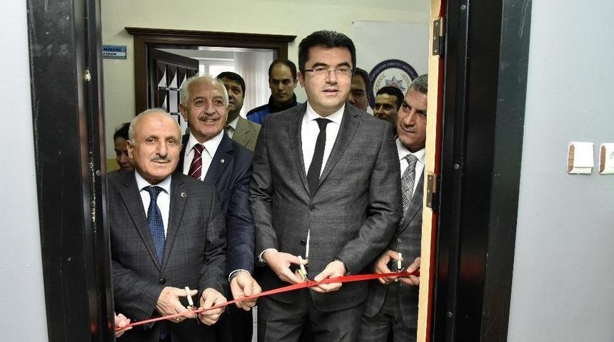 Gümüşhane’de Şehit Polis Yaşar Yavaş Adına Kütüphane Açıldı