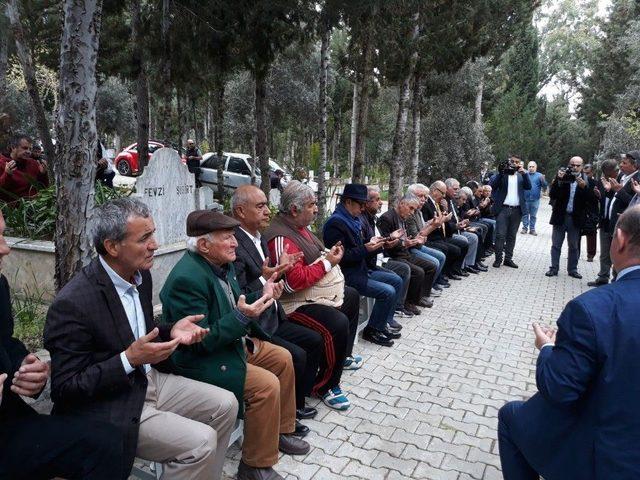 "şampiyon Ali" Mezarı Başında Anıldı 2