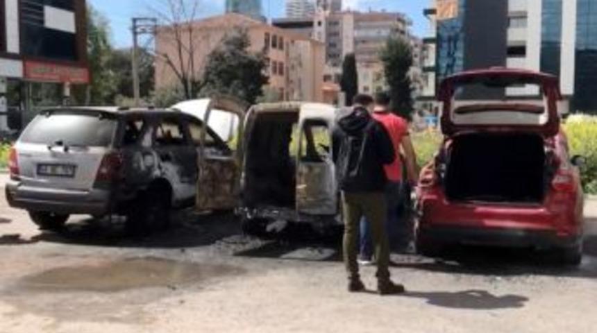 Yanan Ara&ccedil;ta Kundaklama Ş&uuml;phesi