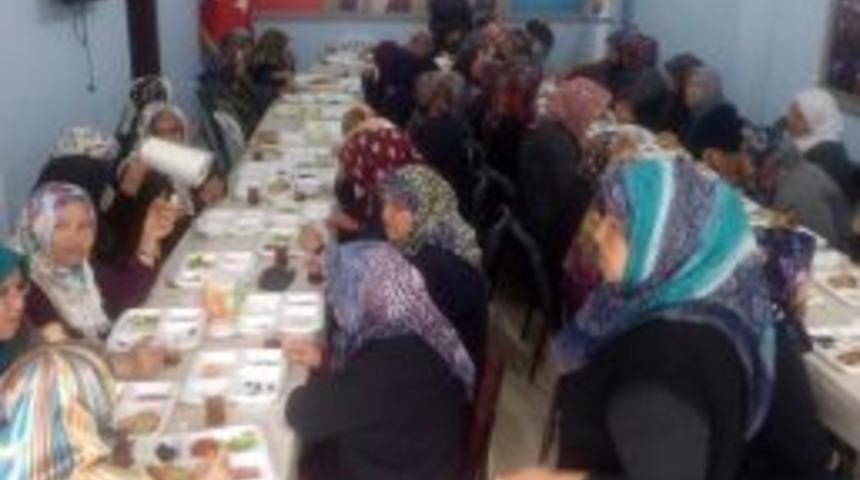 Yenişarbademli’de Anneler Günü Etkinliği