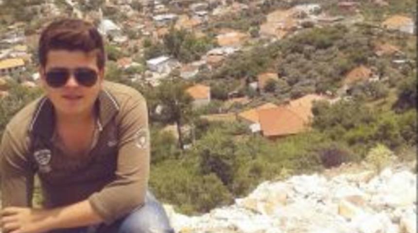 Motosikletten D&uuml;şen Gen&ccedil; Ağır Yaralandı