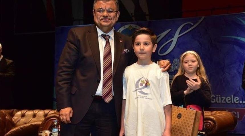 &Ouml;d&uuml;l&uuml;n&uuml; Başkan Yağcı&rsquo;nın Elinden Aldı