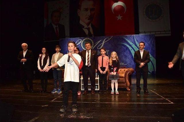 Ödülünü Başkan Yağcı’nın Elinden Aldı