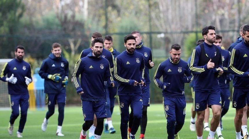 Fenerbah&ccedil;e, Antalyaspor Ma&ccedil;ı Hazırlıklarını S&uuml;rd&uuml;rd&uuml;