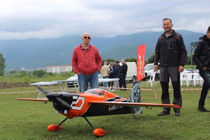 Kartepe, Model Uçak Gösterileriyle Renklendi G1