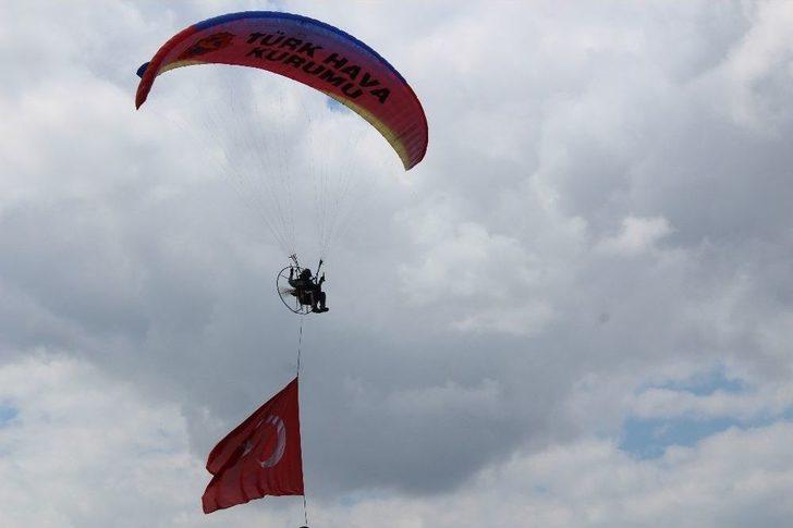 Kartepe, Model Uçak Gösterileriyle Renklendi G3