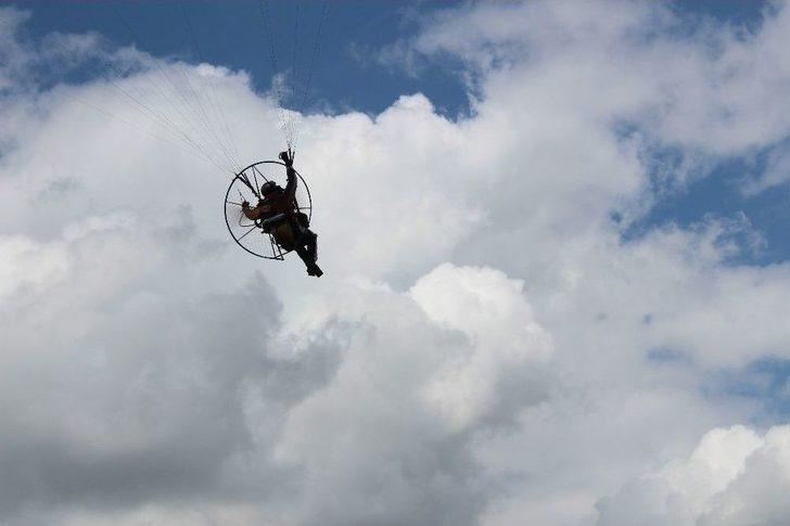 Kartepe, Model Uçak Gösterileriyle Renklendi G4