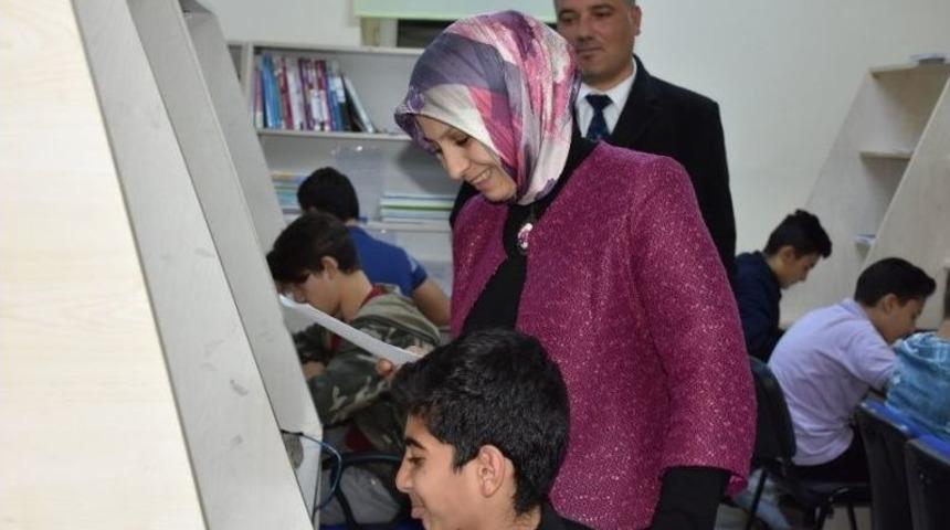 İl Milli Eğitim M&uuml;d&uuml;r&uuml; Durmuş, Pansiyonda Kalan &Ouml;ğrencileri Ziyaret Etti