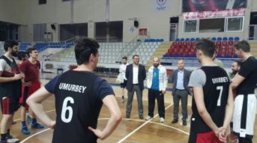 Başkan Yavaş&rsquo;tan Umurbey Belediyespor Antrenmanına Ziyaret