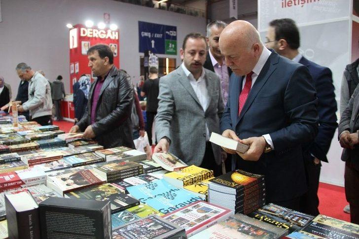 Başkan Sekmen’den 5. Doğu Anadolu Kitap Fuarı’na Ziyaret G5