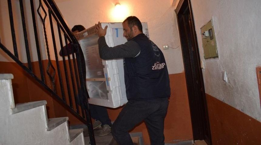 Kartepe Belediyesi Yardımları İle Haneleri Isıtıyor