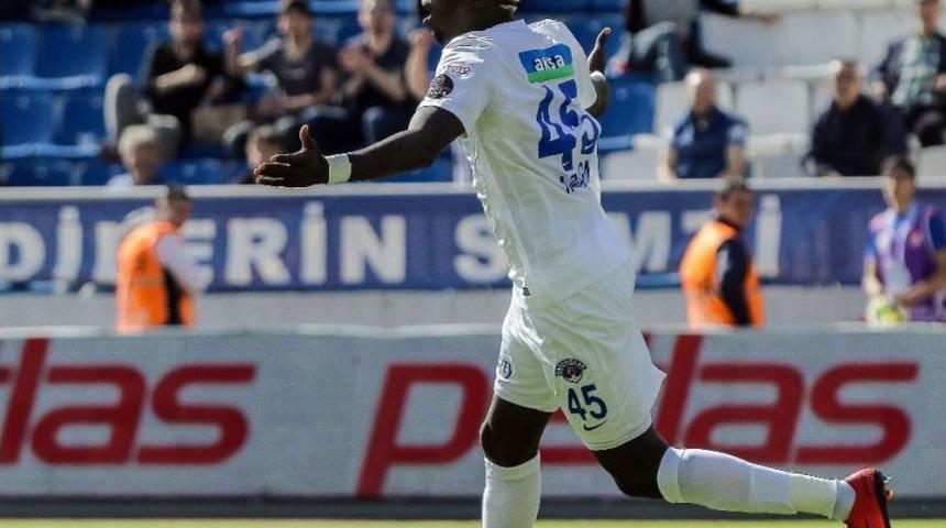 Paşa&rsquo;da Diagne Şov