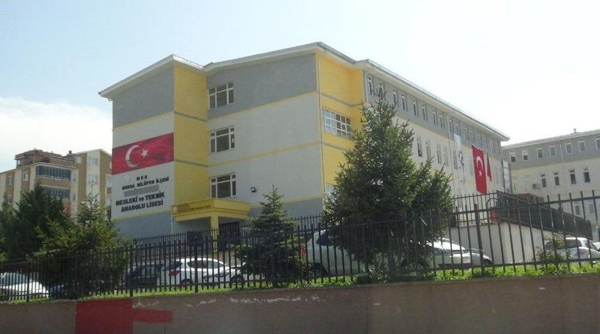 Bursa&rsquo;da Kız &Ouml;ğrencilerin Bakireliğini Sorguladığı İddia Edilen &Ouml;ğretmen A&ccedil;ığa Alındı