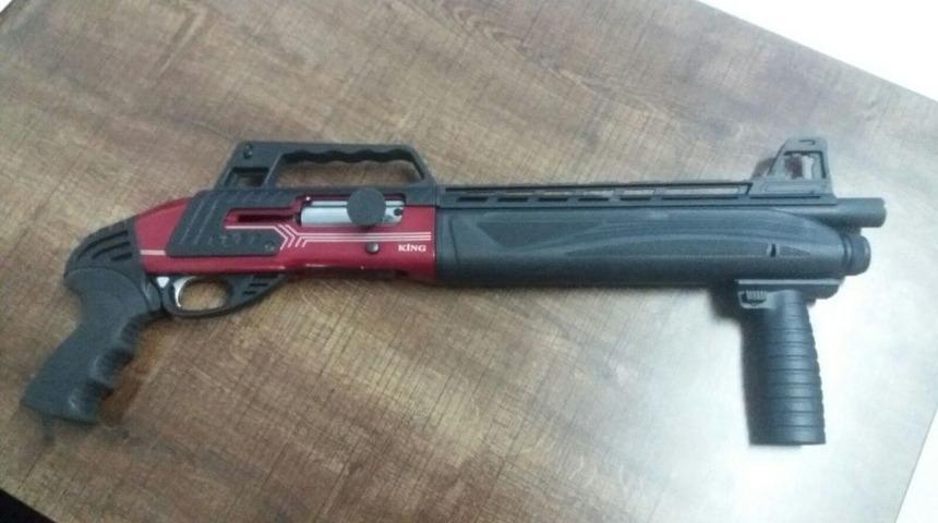 Polisten, Ruhsatsız Tabanca Operasyonu