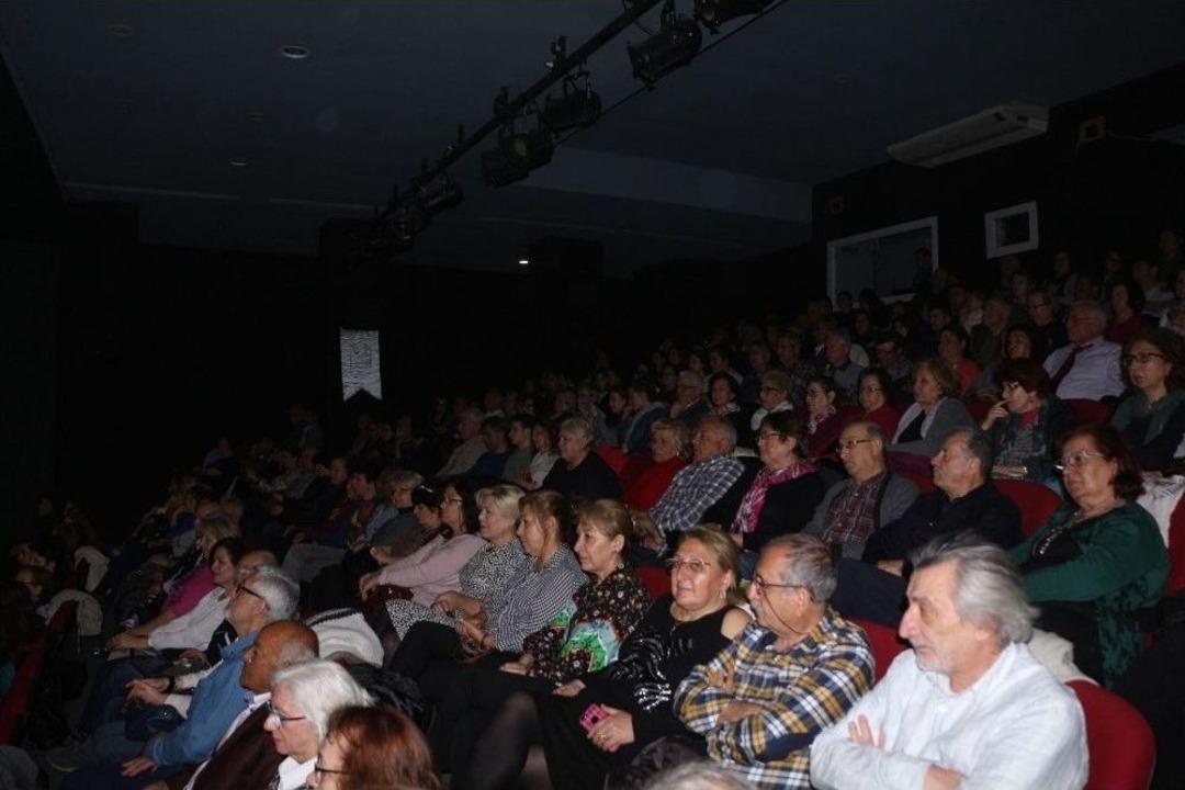 Kuşadası&rsquo;nda Korodan &ldquo; Sevilen Şarkılar &ldquo; Konseri