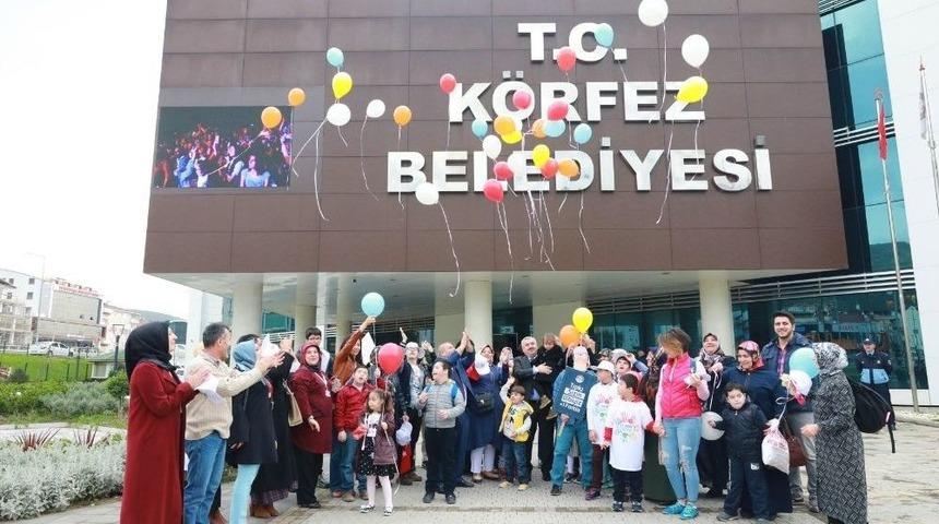 Körfezli Çocuklar, Gökyüzünü Rengarenk Yaptı