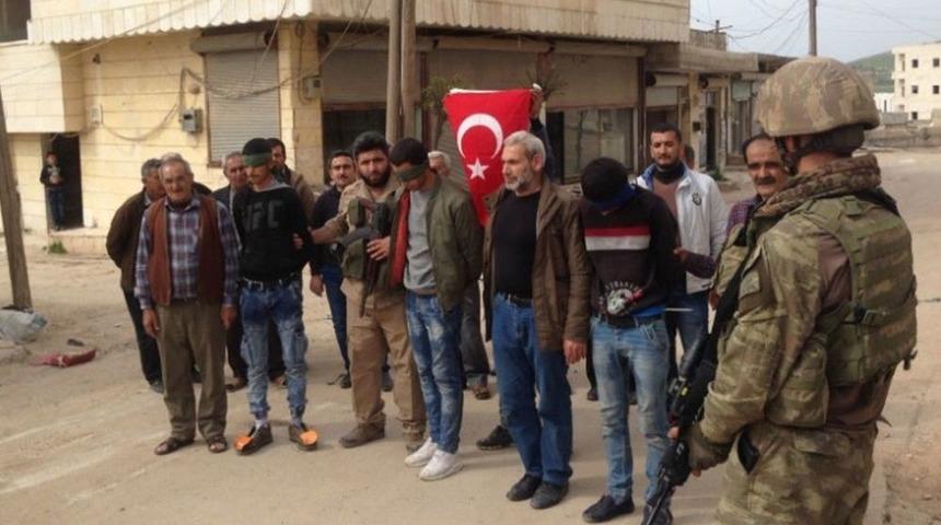 Afrin Halkı Teröristleri Tsk’ya Teslim Etti