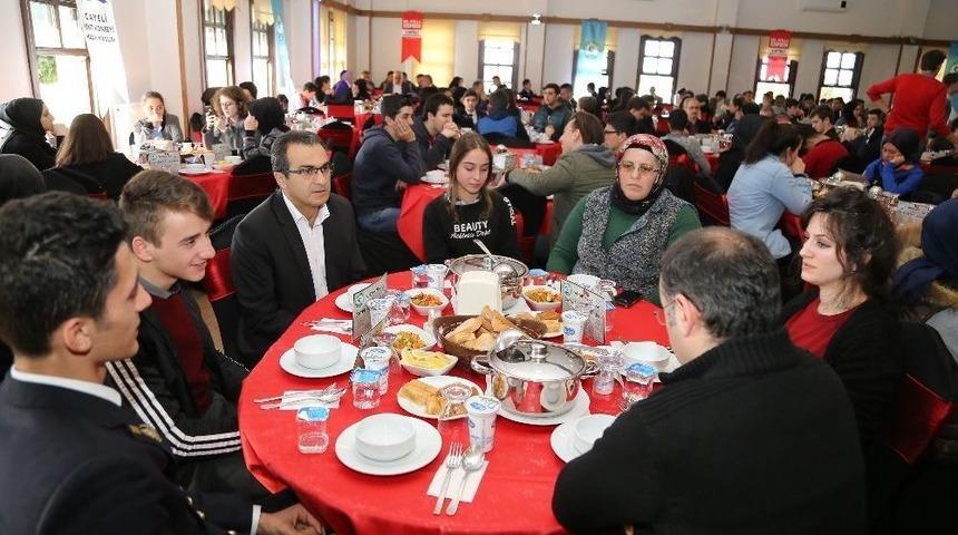 &Ccedil;ayeli&rsquo;nde Şehit Aileleri Ve Gaziler Gen&ccedil;ler İle Buluştu