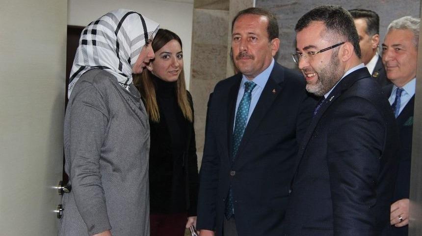 Ak Parti Genel Başkan Yardımcısı Karacan D&uuml;zce&rsquo;de