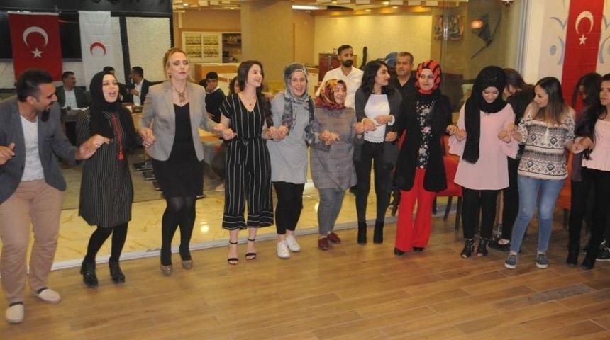 Hemşireler G&uuml;n&uuml; Cizre&rsquo;de Coşku İle Kutlandı