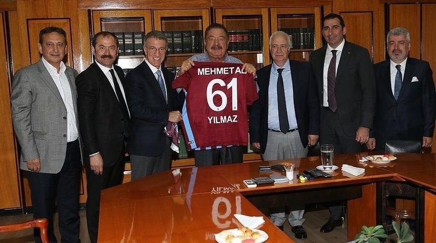 Trabzonspor Y&ouml;netimi, Onursal Başkan Mehmet Ali Yılmaz&rsquo;ı Ziyaret Etti
