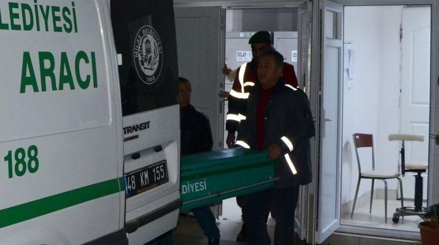 Cinnet Getiren Bir Kadın Canına Kıydı