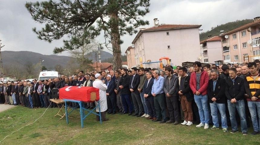 G&ouml;&ccedil;&uuml;kte Hayatını Kaybeden Maden İş&ccedil;isi Son Yolculuğuna Uğurlandı