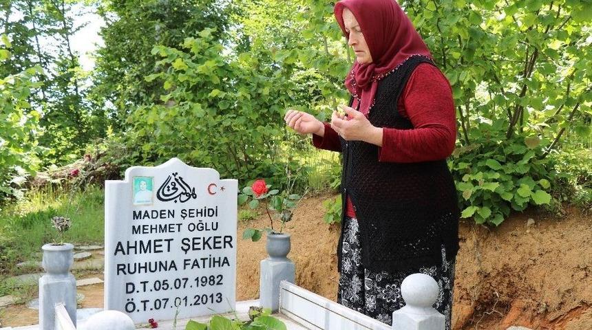 Maden Şehidi Annesi Havva Şeker; "her An Kapıyı &Ccedil;alacak Gibi Oluyor"