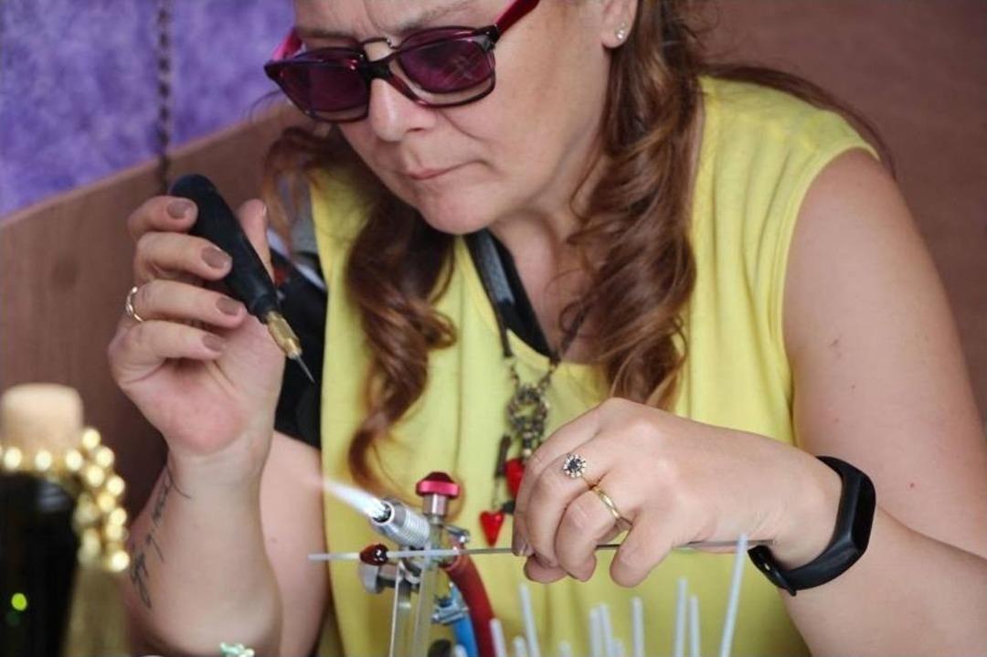 Kadın Eli Sokağı A&ccedil;ıldı