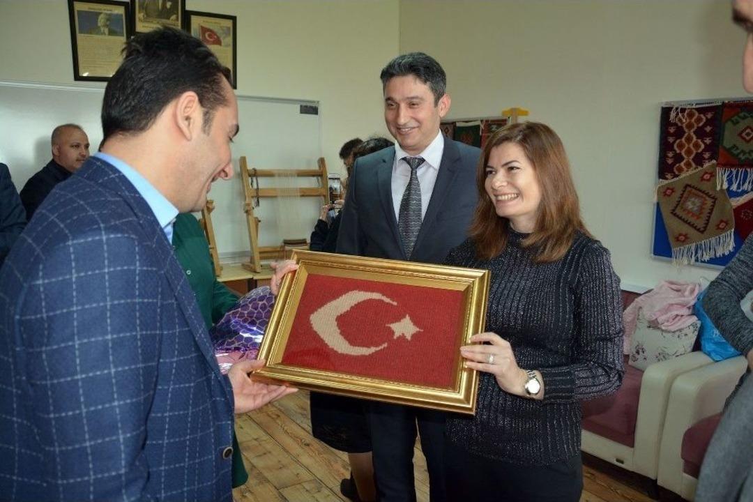 Kabad&uuml;z&rsquo;de Kilim Dokuma Kursu