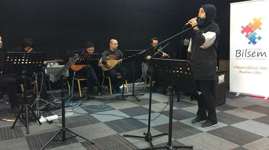 Adıyaman&rsquo;da Ses Yarışmasının &Ouml;n Elemeleri Yapılıyor